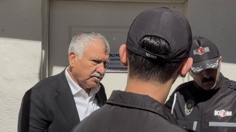 Gözaltındaki Zeydan Karalar'dan el yazısıyla mesaj: 'En kısa sürede özgürlükte buluşacağız'