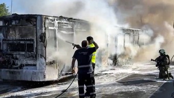 İstanbul'da metrobüs alev alev yandı