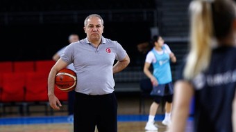 A Milli Kadın Basketbol Takımı'nda Ekrem Memnun dönemi sona erdi