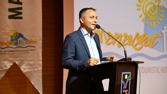 Gözaltına alınan Manavgat Belediye Başkanı Niyazi Nefi Kara ve 24 kişi adliyeye sevk edildi