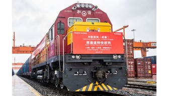 Pasifik Eurasia ve China Railway’in yaptıkları anlaşmanın ilk trenleri Chonging ve Chengdu’dan yola çıktı