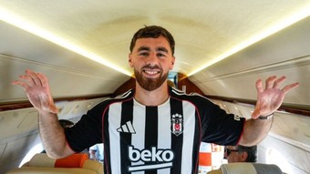 Milli futbolcu Orkun Kökçü Beşiktaş için İstanbul'a geldi
