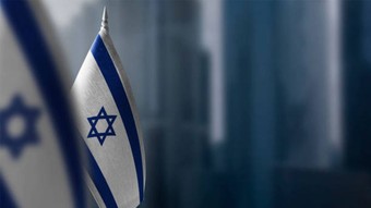 İsrail'de koalisyon ortağı Agudat Israel Partisi üyeleri de hükümetten çekildi