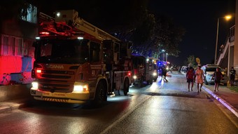 İzmir'de özel bakım merkezinde yangın: 12 engelli hastaneye kaldırıldı
