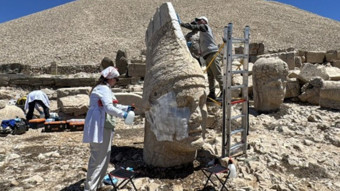 Nemrut’un dev heykellerine restorasyon kalkanı! Estetik dolgu ile korunacak