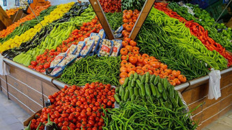 Tarladan tabağa zam dalgası: Karpuz, soğan ve kabağın fiyatı ciddi ölçüde arttı