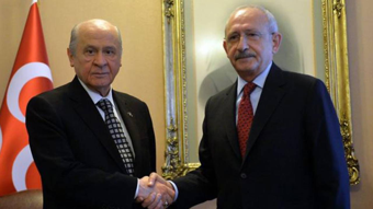 Kemal Kılıçdaroğlu, MHP lideri Devlet Bahçeli'yi arayarak yeni sürece "katkılarından" dolayı teşekkür etti