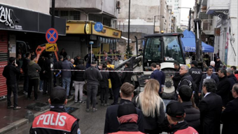 İzmir'de iki kişinin hayatını kaybettiği elektrik faciası davasında ara karar çıktı