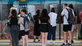 Kamu işçisi zam eyleminde! Marmaray seferlerinde aksamalar yaşanıyor