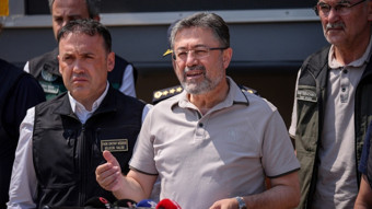 Bakan Yumaklı: Bu yangınları da bundan öncekiler gibi söndüreceğiz
