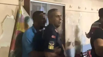 Yangın yerini karıştıran iddia! Tekme tokat dövüldü, jandarma kurtardı