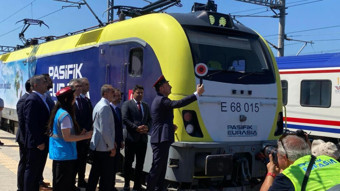 Çin-Türkiye demir yolu hattının ilk yük treni Avrupa'ya gitmek üzere Türkiye'ye ulaştı