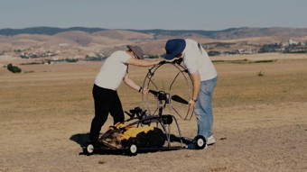 Dünyanın ilk insansız paramotoru sahneye çıktı