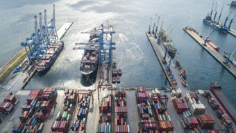Türkiye'nin komşularına ihracatı ilk 7 aylık dönemde 15,6 milyar dolara yükseldi