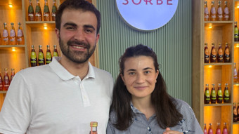 Ayten Usta, gelenekten ilham alarak sağlıklı içecek pazarına girdi