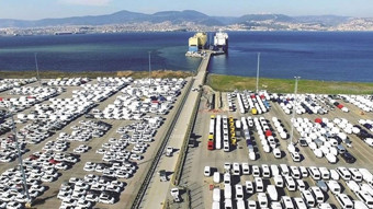 Oto ithalatına 3 yılda 100 milyar $ gitti