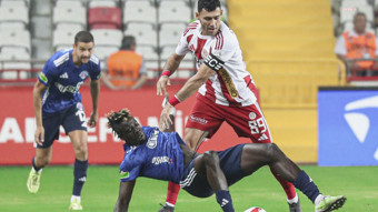 Antalyaspor, Kasımpaşa'yı 2-1 mağlup etti
