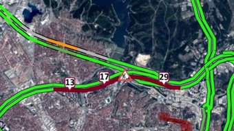 Pazar sabahı İstanbul'da yoğun trafik oluştu: 4 şeritli yol 1’e düştü