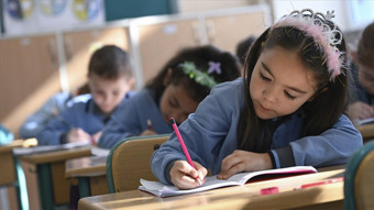 MEB ve Hazine Bakanlığı'ndan deprem bölgesine eğitim desteği artışı