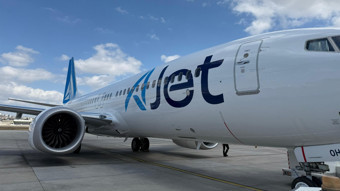 AJet'in yeni bir uçağı daha İstanbul'a geldi