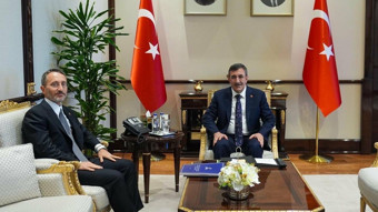 TİHEK Başkanı Fahrettin Altun'dan Cevdet Yılmaz'a ziyaret