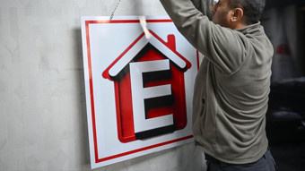 Yetkili emlak ofislerinde "e" tabela dönemi başladı