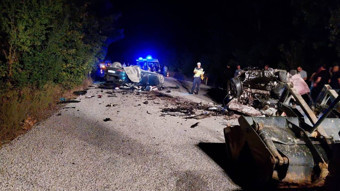 Çanakkale'de iki otomobil çarpıştı: 6 kişi hayatını kaybetti! Kimlikleri belli oldu