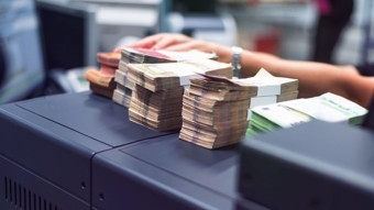 Vergi rekortmenleri listesine bankalar damga vurdu