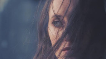 SIRMA’nın yeni parçası “BEYAZ” uluslararası müzik platformlarında ilgi görüyor