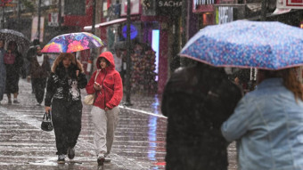 Sıcaklıklar mevsim normallerinin üzerinde ama yağış kapıda: İstanbul, Ankara ve İzmir'de hava nasıl olacak?