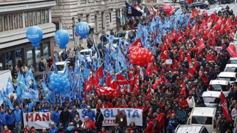 İtalya'nın en büyük işçi sendikası genel grev kararı aldı