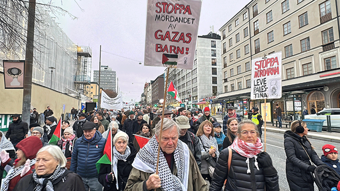 İsrail'in ateşkesi ihlal eden Gazze ve Lübnan saldırıları Stockholm'de protesto edildi