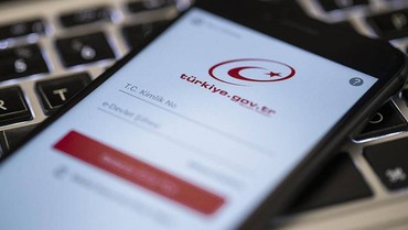 Emekli olacaklar ilk buna baktı! E-Devlet'e girenler neleri aradı? Hangi hizmetler ilk sırada?