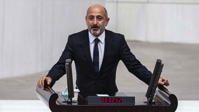 CHP'den Bakan Işıkhan'a 'Kaç yabancıya çalışma izni verildi?' sorusu