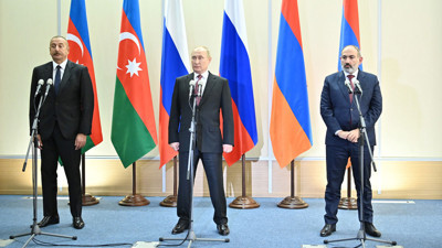 Putin, Aliyev ve Paşinyan So&ccedil;i'de buluştu