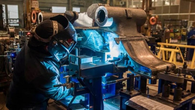 Euro Bölgesi imalat faaliyetlerindeki daralma azaldı