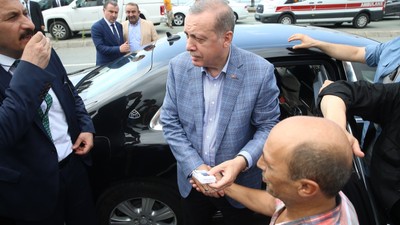 Cumhurbaşkanı Erdoğan'ın topladığı sigara paketleri sergileniyor