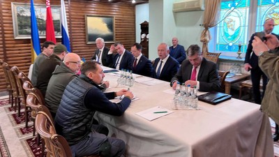 Ukrayna ile Rusya sivillerin tahliyesi konusunda anlaştı