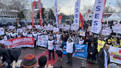 Eylemlerin gölgesinde Tıp Bayramı: Sağlık çalışanlarının talepleri ne?
