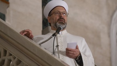 Ali Erbaş: Bu yıl vekaletle 898 bin 500 hisse kurban kesildi