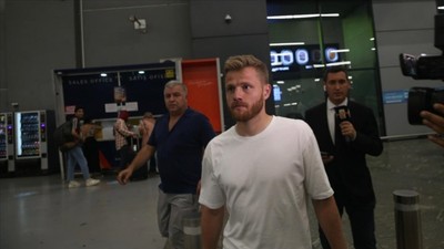 Galatasaray, Midtsjö ile 3 yıllık sözleşme imzaladı