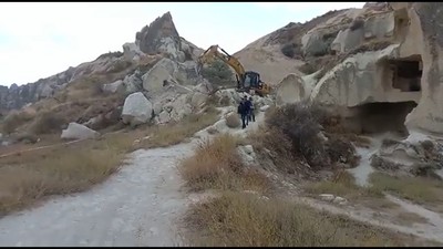 Öztunç: Yol yapacağız diye milyonlarca yıllık peribacaları yıkılıyor