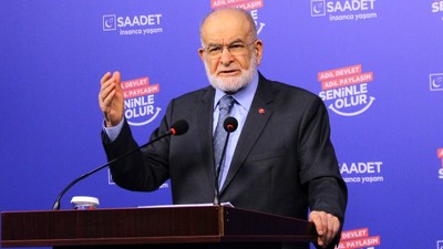 Karamollaoğlu: Taşıma su ile değirmeni döndürmeye çalışıyor