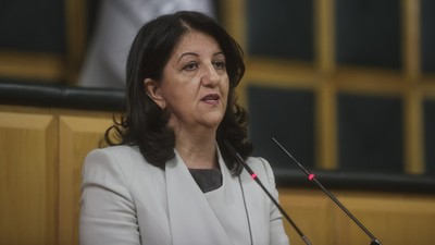 Pervin Buldan trafik kazası geçirdi