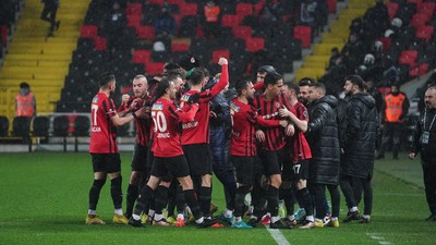 Gaziantep FK'da 10 ayrılık birden