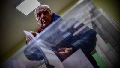 Bulgaristan'da halk, sandık başında