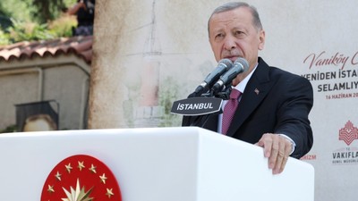 Erdoğan: Öğretmenlerin kariyerini geliştirecek projeleri yakında paylaşacağız