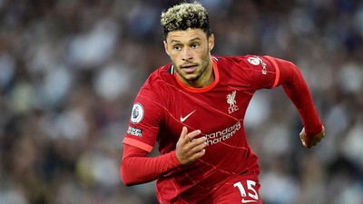 Beşiktaş, Alexander Oxlade-Chamberlain ile anlaştı
