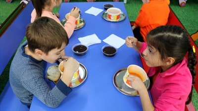 'Öğrencilerin bir öğün yemek ihtiyacını devlet karşılamalı'