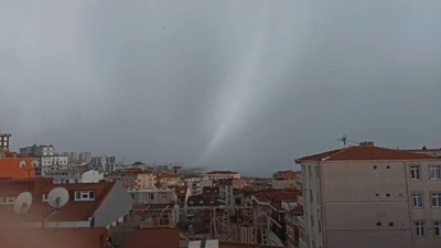Yağmur sonrası çıkan hortum korkuttu